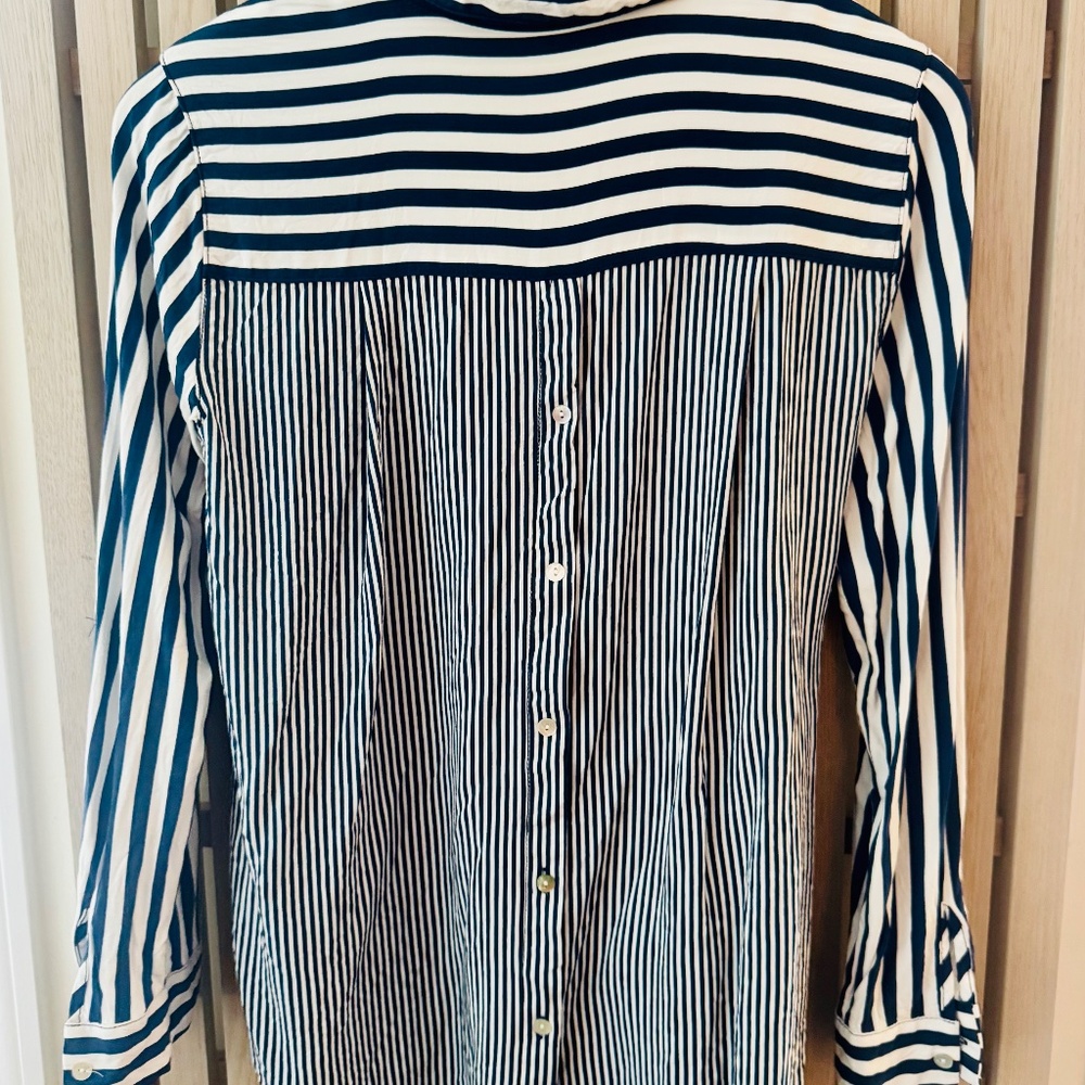 Button down striped blouse - Picture 2 of 2